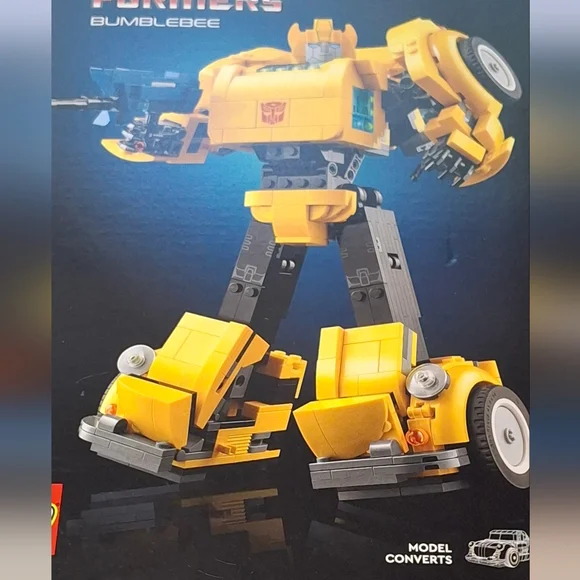 Lego Transformers Bumblebee - Picture 9 of 9